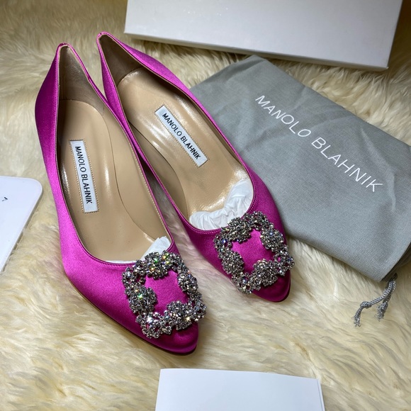 New authentic Manolo Blahnik hangisi pumps - Picture 12 of 13